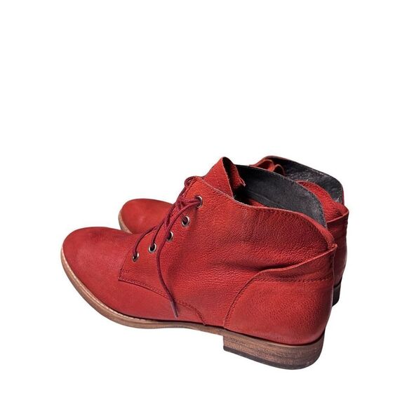 New Diba True Designer Red Leather Slouchy Lace Up Booties Women size 8.5 - Picture 5 of 8